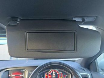 Volvo V40 1.5 T2 R-Design Nav Plus Auto Euro 6 (s/s) 5dr