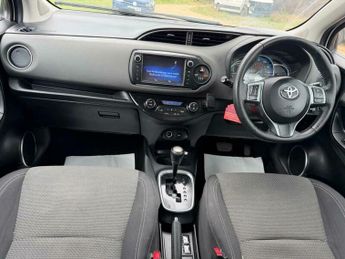 Toyota Yaris 1.5 VVT-h Sport E-CVT Euro 6 5dr