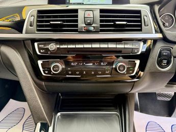 BMW 3 SERIES 318i SPORT