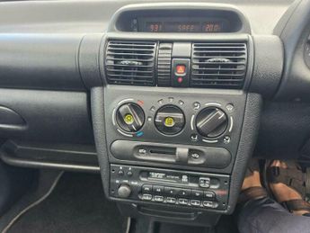 Vauxhall Corsa 1.2i CDX 5dr