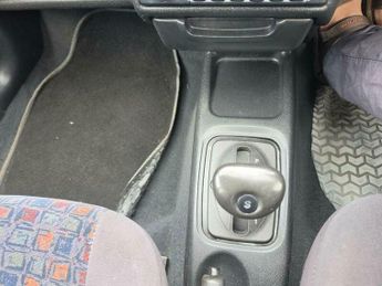 Vauxhall Corsa 1.2i CDX 5dr