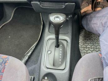 Vauxhall Corsa 1.2i CDX 5dr