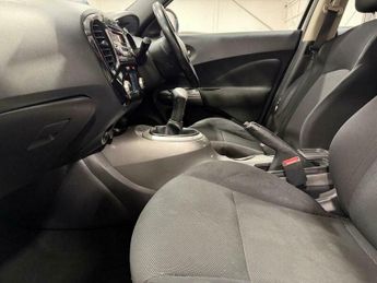 Nissan Juke 1.6 Acenta Euro 5 (s/s) 5dr