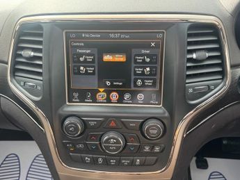 Jeep Grand Cherokee 3.0 V6 CRD Summit SUV 5dr Diesel Auto 4WD Euro 6 (247 bhp)