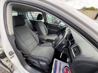Volkswagen Golf MATCH TSI
