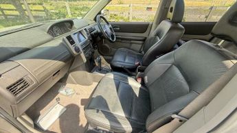 Nissan X-Trail 2.5i Aventura 5dr