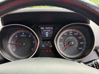 Hyundai I30 1.6 CRDi Active Auto Euro 5 5dr