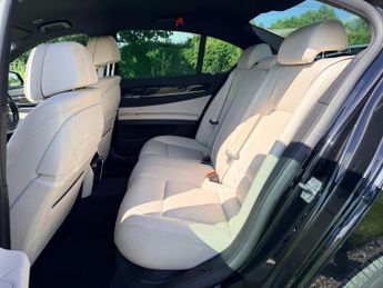BMW 7 SERIES 3.0 740i M Sport Saloon 4dr Petrol Auto Euro 5 (s/s) (320 ps)