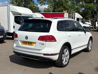 Volkswagen Touareg VOLKSWAGEN TOUAREG V6 R-LINE. 11,950