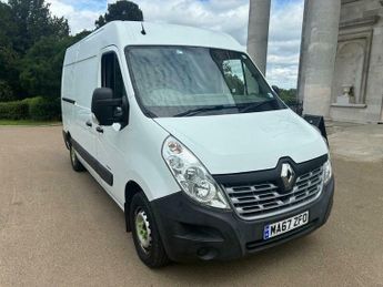 Renault Master 2.3 dCi ENERGY 35 Business FWD MWB Medium Roof Euro 6 (s/s) 5dr