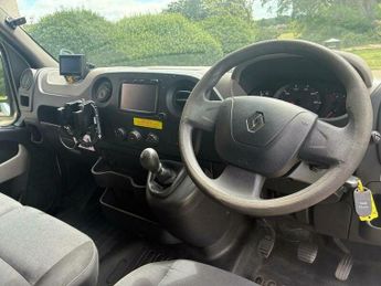 Renault Master 2.3 dCi ENERGY 35 Business FWD MWB Medium Roof Euro 6 (s/s) 5dr