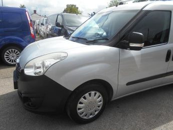 Vauxhall Combo 2017 L1H1 2000 CDTI ECOFLEX S/S NO VAT