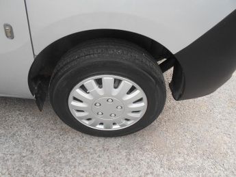 Vauxhall Combo 2017 L1H1 2000 CDTI ECOFLEX S/S NO VAT