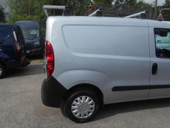 Vauxhall Combo 2017 L1H1 2000 CDTI ECOFLEX S/S NO VAT