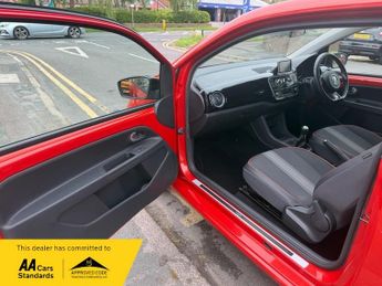 Volkswagen Up GROOVE UP