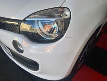 Renault Twingo 1.0 SCe Play Hatchback 5dr Petrol Manual Euro 6 (70 ps)