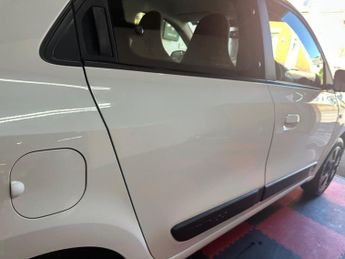 Renault Twingo 1.0 SCe Play Hatchback 5dr Petrol Manual Euro 6 (70 ps)
