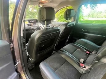 Renault Grand Scenic 1.6 dCi Dynamique TomTom Euro 5 (s/s) 5dr