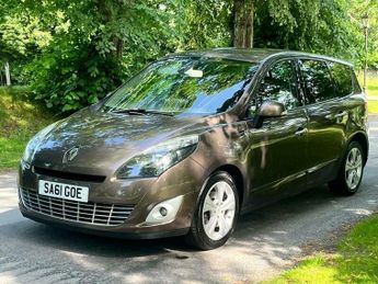 Renault Grand Scenic 1.6 dCi Dynamique TomTom Euro 5 (s/s) 5dr