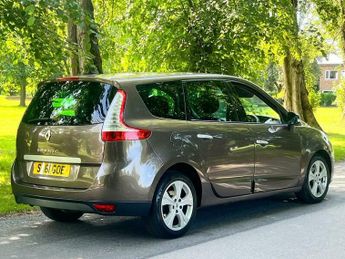 Renault Grand Scenic 1.6 dCi Dynamique TomTom Euro 5 (s/s) 5dr