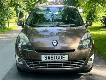 Renault Grand Scenic 1.6 dCi Dynamique TomTom Euro 5 (s/s) 5dr