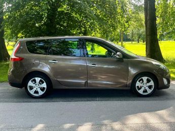 Renault Grand Scenic 1.6 dCi Dynamique TomTom Euro 5 (s/s) 5dr