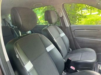 Renault Grand Scenic 1.6 dCi Dynamique TomTom Euro 5 (s/s) 5dr