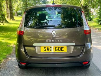 Renault Grand Scenic 1.6 dCi Dynamique TomTom Euro 5 (s/s) 5dr
