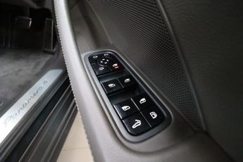 Porsche Panamera 4 SPORT TURISMO PDK