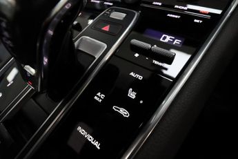 Porsche Panamera 4 SPORT TURISMO PDK