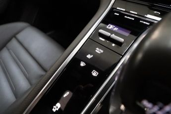 Porsche Panamera 4 SPORT TURISMO PDK