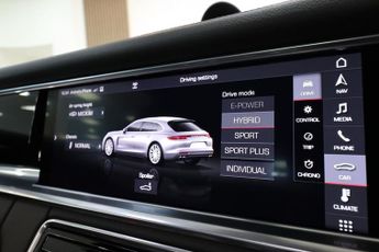 Porsche Panamera 4 SPORT TURISMO PDK