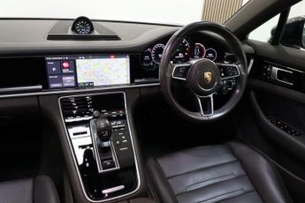 Porsche Panamera 4 SPORT TURISMO PDK