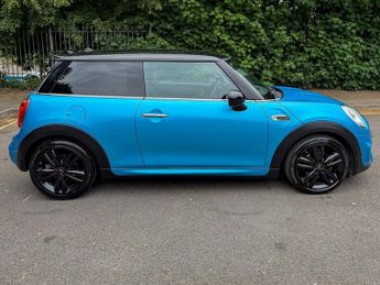 MINI Hatch 1.5 Cooper Auto (s/s) 136 Bhp | JCW Sport Pack _ Chili Pack _ He
