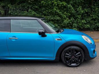 MINI Hatch 1.5 Cooper Auto (s/s) 136 Bhp | JCW Sport Pack _ Chili Pack _ He