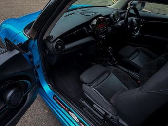 MINI Hatch 1.5 Cooper Auto (s/s) 136 Bhp | JCW Sport Pack _ Chili Pack _ He