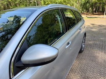 Peugeot 308 BLUE HDI S/S SW ALLURE