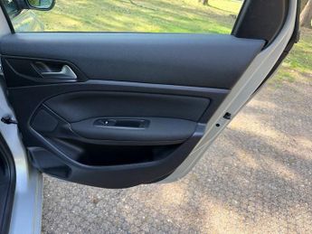 Peugeot 308 BLUE HDI S/S SW ALLURE