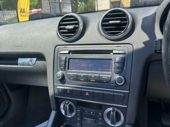 Audi A3 Cabriolet 1.6 TDI Sport Euro 5 (s/s) 2dr