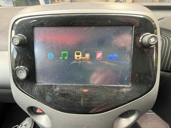Toyota AYGO VVT-I X-TREND X-SHIFT