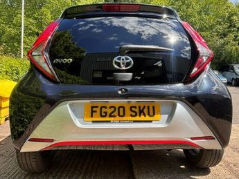 Toyota AYGO VVT-I X-TREND X-SHIFT