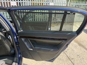 Vauxhall Signum 2.2i 16v Elite 5dr