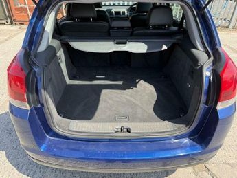 Vauxhall Signum 2.2i 16v Elite 5dr