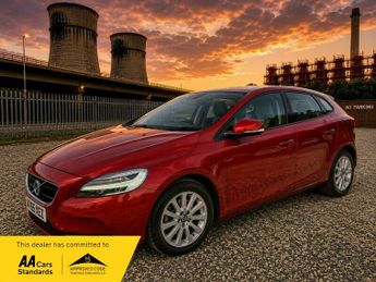 Volvo V40 T2 MOMENTUM