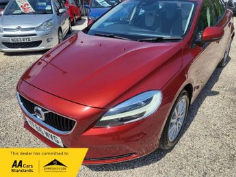 Volvo V40 T2 MOMENTUM