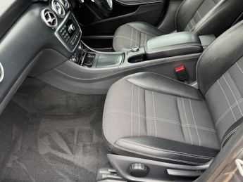 Mercedes A Class 1.6 A180 BlueEfficiency Sport 7G-DCT Euro 6 5dr 122BHP