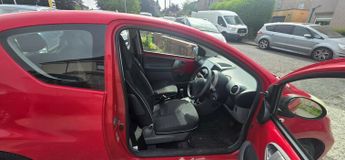Peugeot 107 URBAN £ 20 A YEAR ROAD TAX automatic