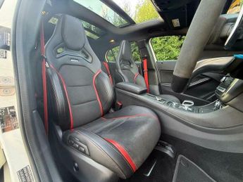 Mercedes-Benz C Class 2.0 GLA45 AMG (Premium) SpdS DCT 4MATIC Euro 6 (s/s) 5dr