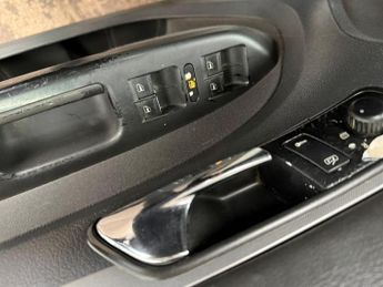 Kia Niro 2 AUTOMATIC HYBRID ELECTRIC SUV 3 MONTHS WARRANTY PARTS AND LABO