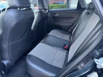 Toyota Auris 1.8 VVT-h Excel CVT Euro 6 (s/s) 5dr (Safety Sense)